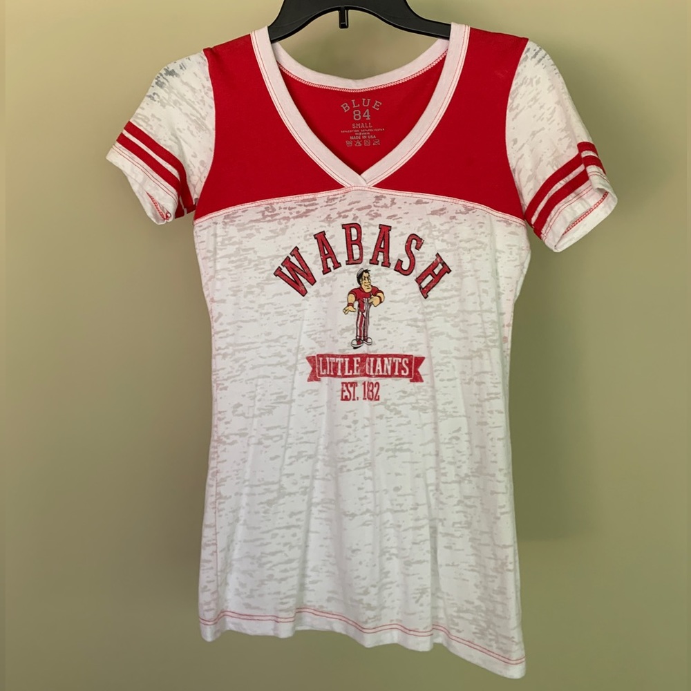 Wabash College vneck tee - grungy white fabric - Size S